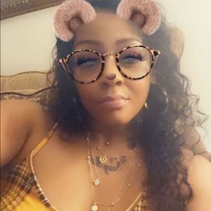 Meet your Posher, Nickita